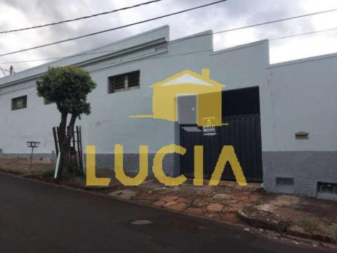Salão Aluguel Centro em Bocaina