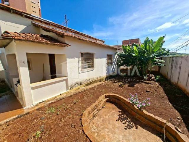 Casa Aluguel Vila Santa Terezinha em Jaú