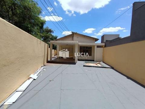 Casa Venda Centro em Jaú